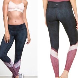 ALO Yoga Airbrush Lace Ombré size XS
